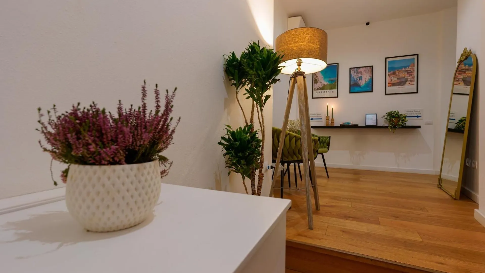 Crossroad Four - Locazione Turistica Bed & Breakfast Cagliari 3*,  Italy