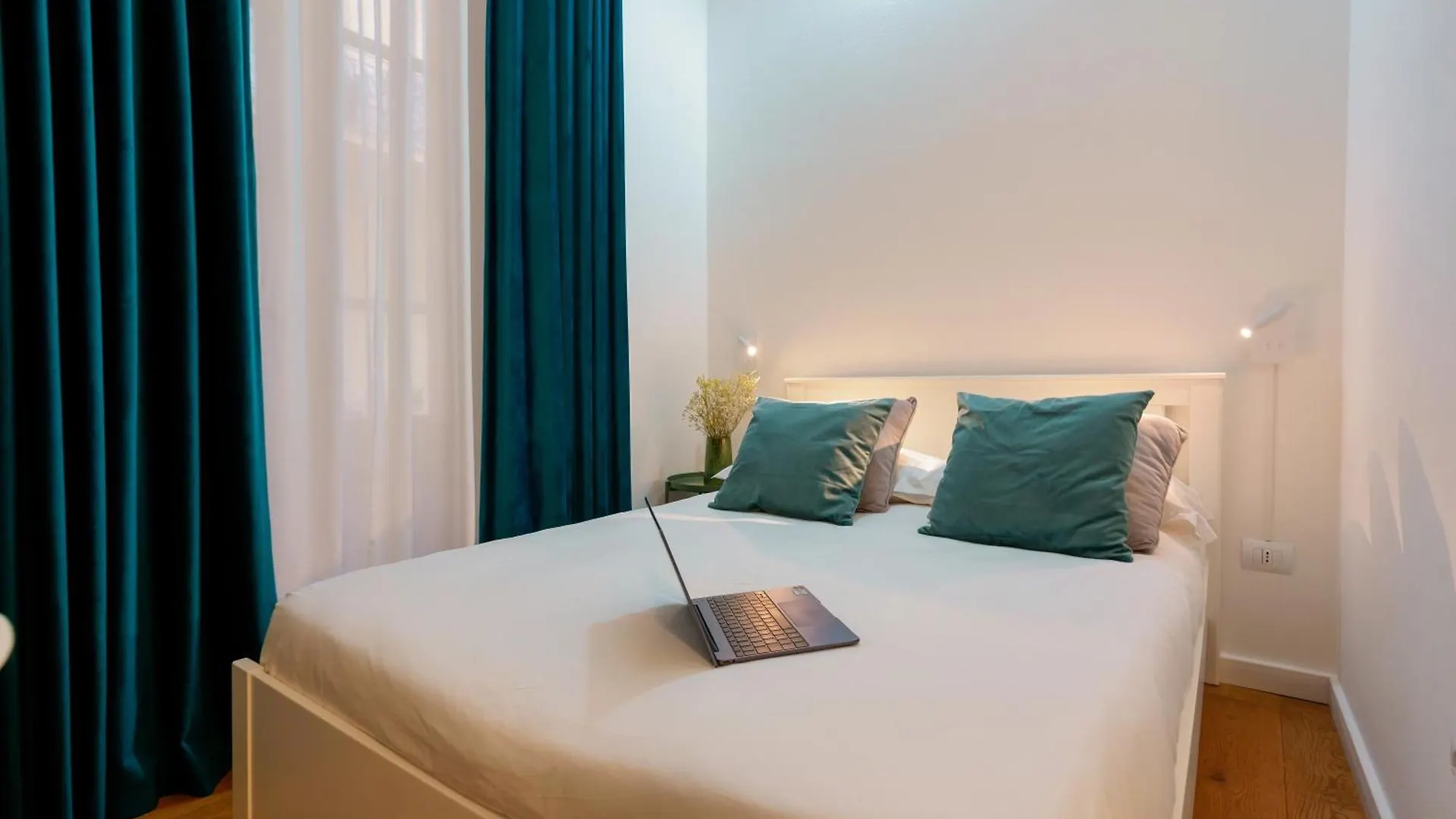 Crossroad Four - Locazione Turistica Bed & Breakfast Cagliari