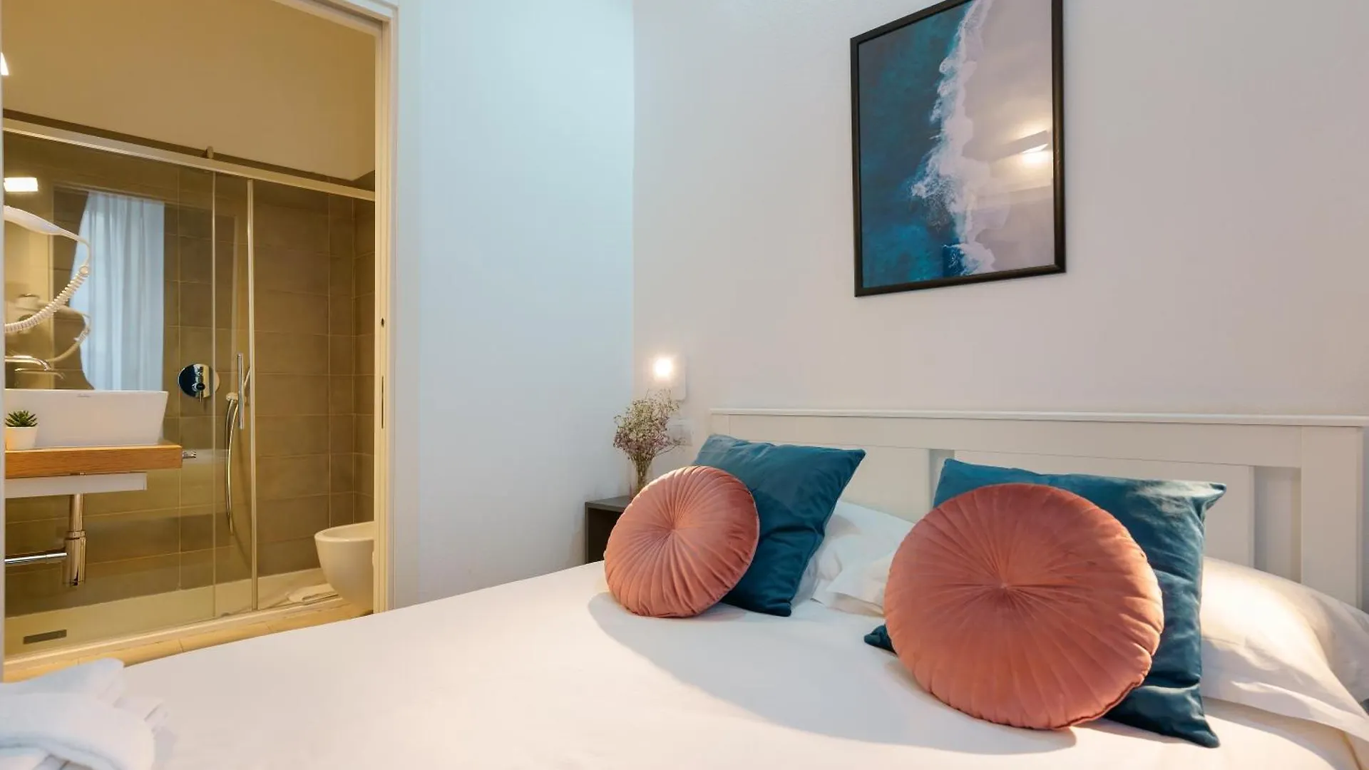 Crossroad Four - Locazione Turistica Bed & Breakfast Cagliari 3*,  Italy
